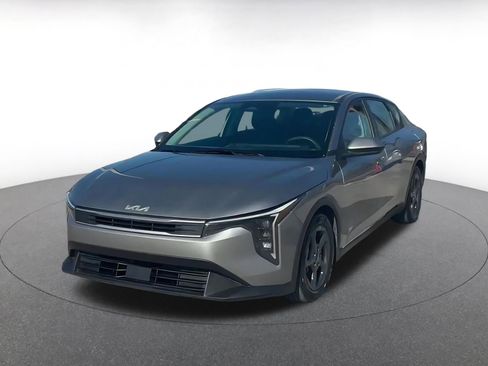 Used 2025 Kia K4 LXS image 7