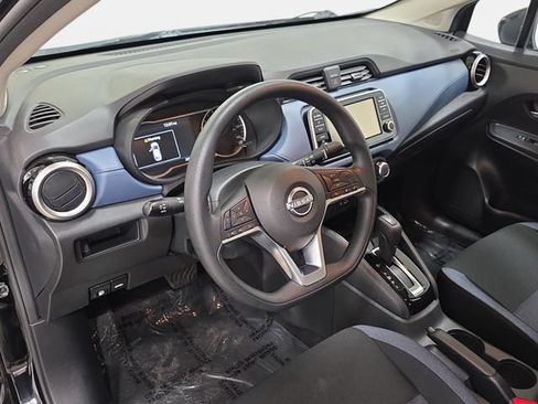 Used 2025 Nissan Versa SV FWD image 16