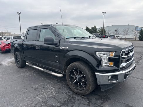 Used 2017 Ford F150 XLT image 2