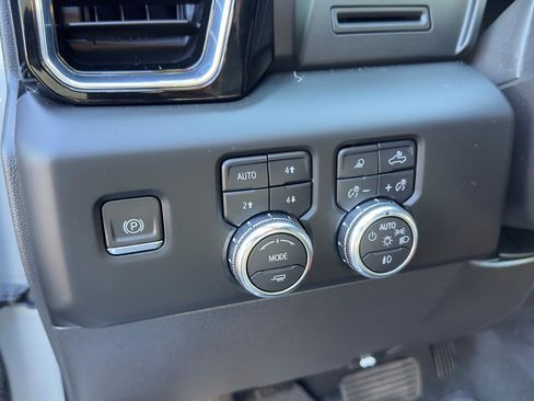 Used 2023 GMC Sierra 1500 Denali image 14