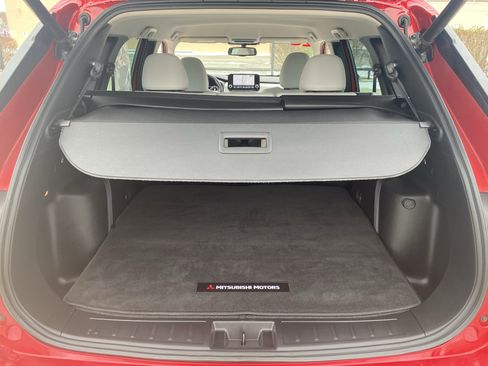 Used 2023 Mitsubishi Outlander SEL image 25