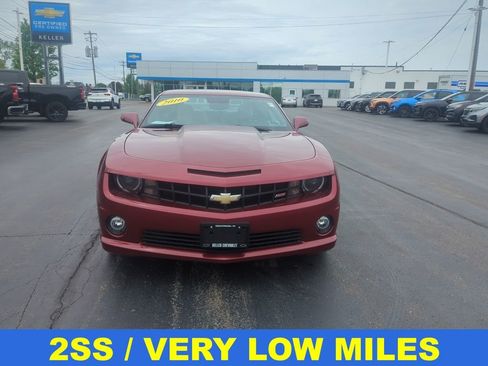 Used 2010 Chevrolet Camaro SS w/ RS Package RWD image 3