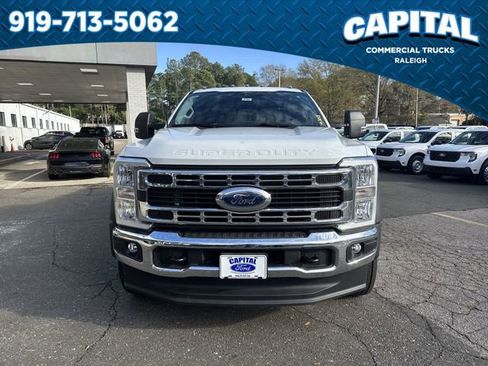 New 2025 Ford F450 XL image 3