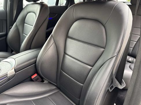 Used 2022 Mercedes-Benz GLC 300 4MATIC image 20