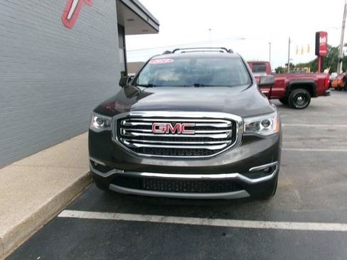 Used 2019 GMC Acadia SLT AWD/4WD image 3