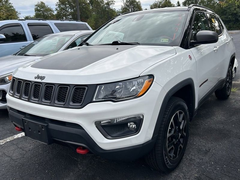 Used 2019 Jeep Compass Trailhawk image 1