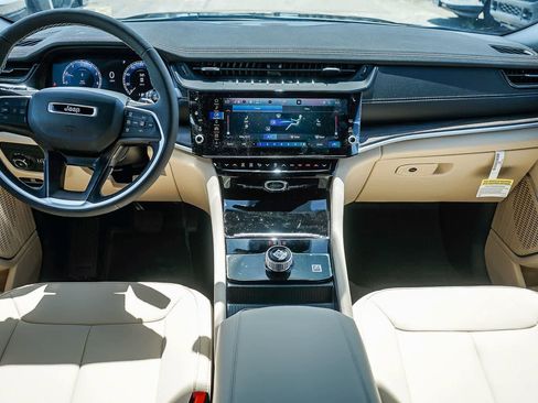 New 2026 Jeep Grand Cherokee L Limited image 13