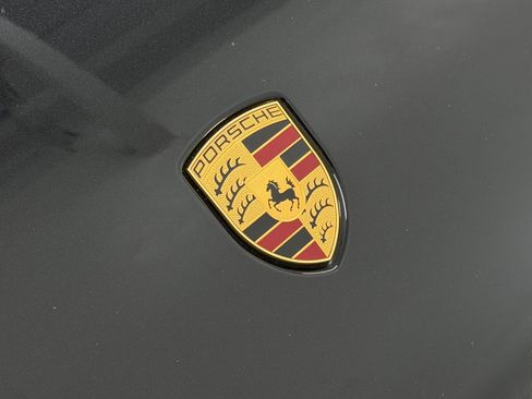 Used 2023 Porsche Macan S AWD/4WD image 65