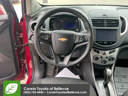Used 2015 Chevrolet Trax LT FWD image 21