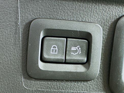 Used 2025 MAZDA CX-50 AWD 2.5 S w/ Premium Package image 29