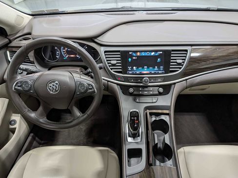 Used 2017 Buick LaCrosse Preferred image 17