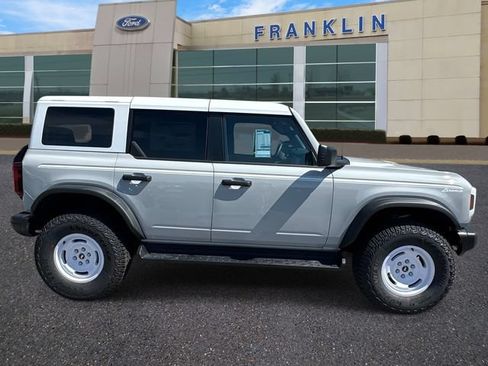 New 2026 Ford Bronco Heritage Edition AWD/4WD image 8