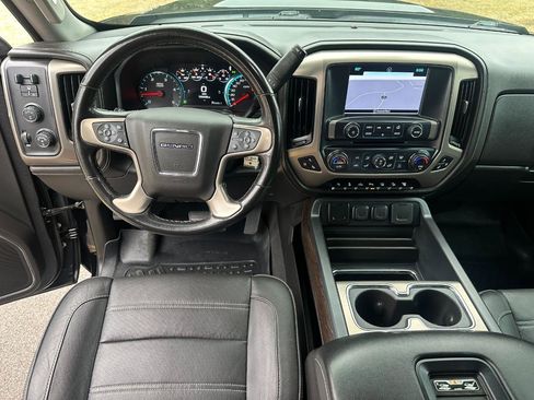 Used 2019 GMC Sierra 3500 Denali w/ Duramax Plus Package image 32