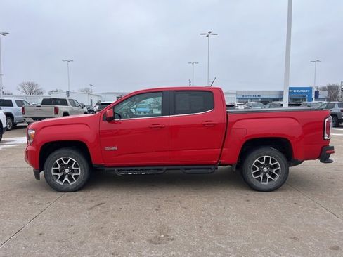 Used 2015 GMC Canyon SLE w/ All-Terrain Package image 7
