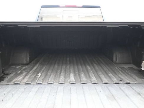Used 2022 Chevrolet Silverado 1500 LT Trail Boss w/ Convenience Package II AWD/4WD image 18