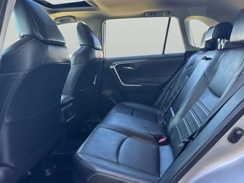 Used 2023 Toyota RAV4 XLE Premium AWD/4WD image 5