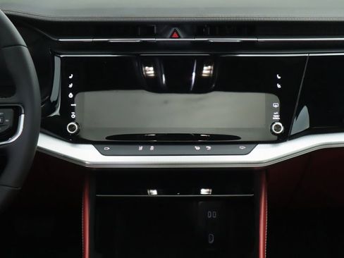 Used 2025 Jeep Wagoneer S Launch Edition image 14