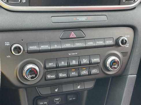 Used 2020 Kia Sportage LX w/ LX Popular Package image 8