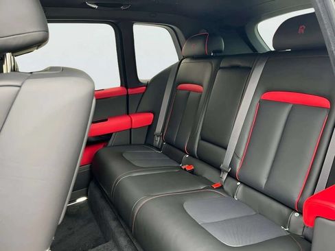 New 2026 Rolls-Royce Cullinan AWD/4WD image 9