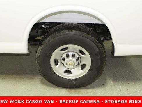 New 2025 Chevrolet Express 2500 w/ Driver Convenience Package image 11