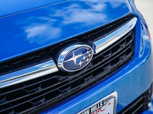 Used 2020 Subaru Impreza 2.0i Limited image 12