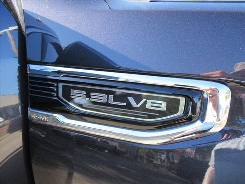 Used 2022 GMC Sierra 1500 SLT w/ SLT Premium Plus Package image 34