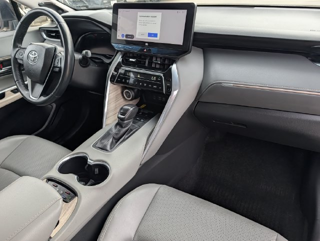 Used 2023 Toyota Venza Limited AWD/4WD image 34