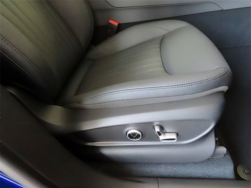 New 2024 Maserati Grecale GT image 12