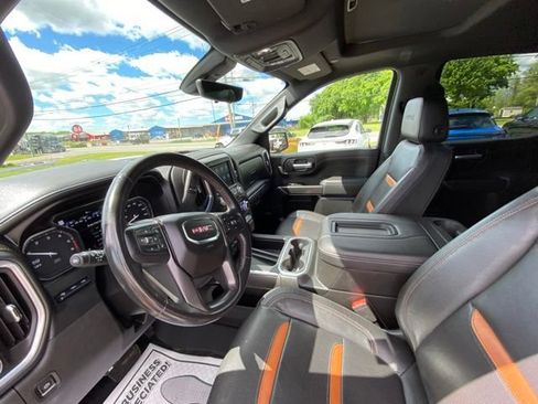 Used 2021 GMC Sierra 1500 AT4 w/ AT4 Premium Package AWD/4WD image 17