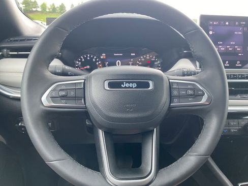 Used 2023 Jeep Compass Limited AWD/4WD image 28