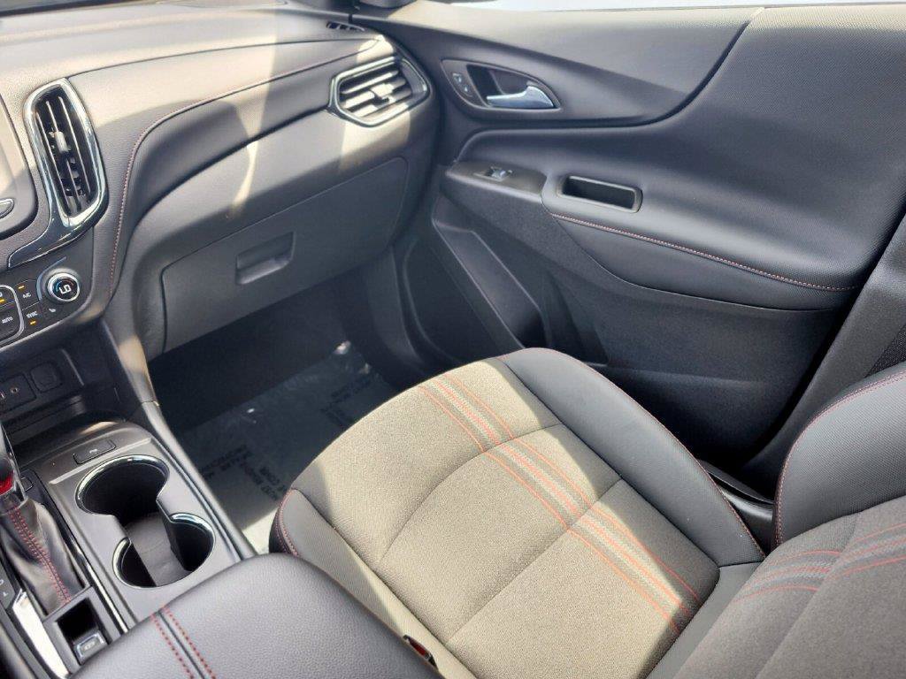 Used 2023 Chevrolet Equinox RS w/ LPO, Floor Liner Package AWD/4WD image 13