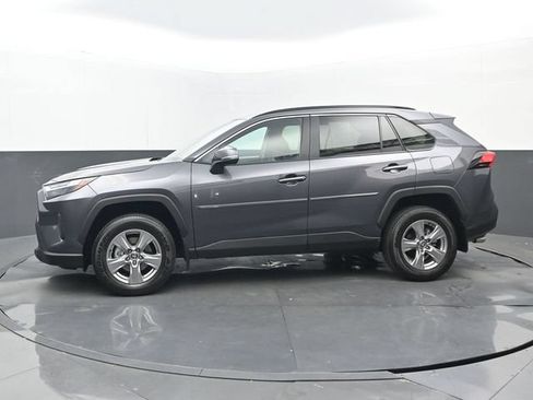 Used 2022 Toyota RAV4 XLE w/ Convenience Package FWD image 24