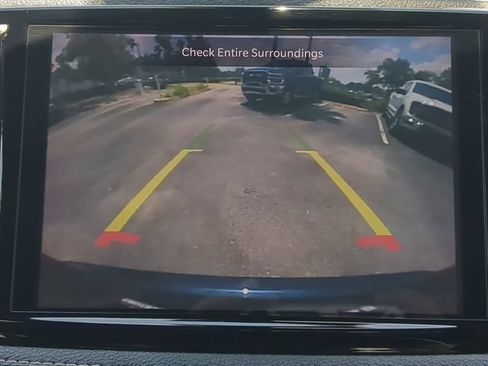 Used 2024 Chrysler Pacifica Touring FWD image 25