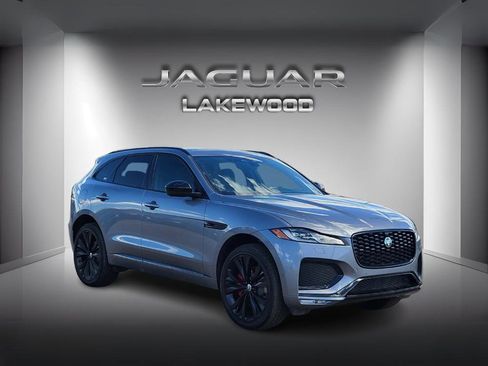 New 2026 Jaguar F-PACE R-Dynamic S image 5