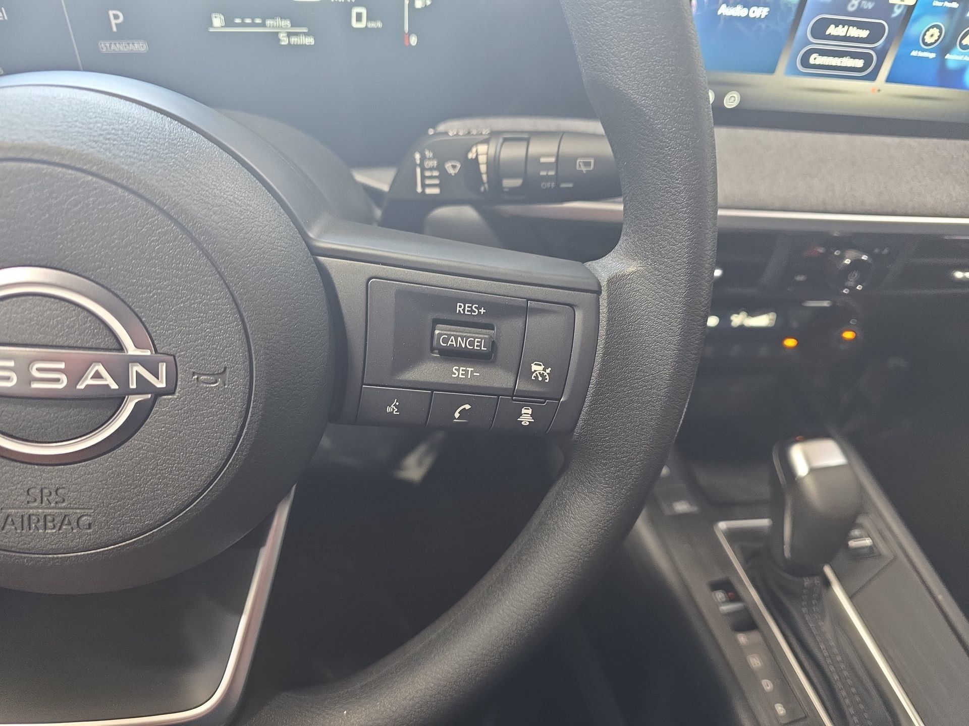 New 2027 Nissan Kicks SV w/ Cold Weather Package FWD image 17
