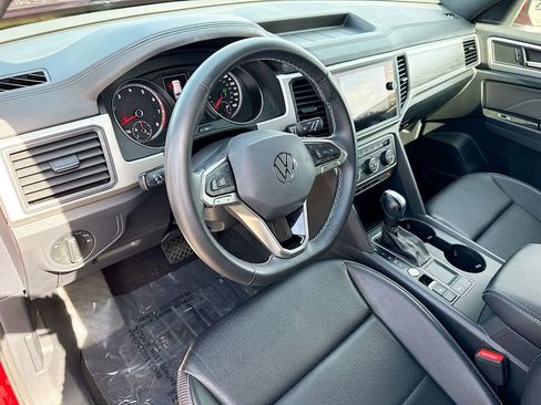 Used 2021 Volkswagen Atlas Cross Sport SE FWD image 26