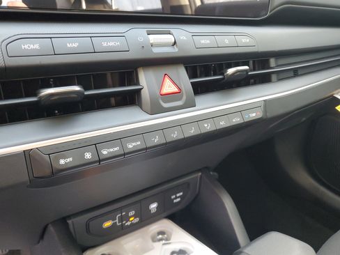 New 2026 Kia K4 LXS image 19