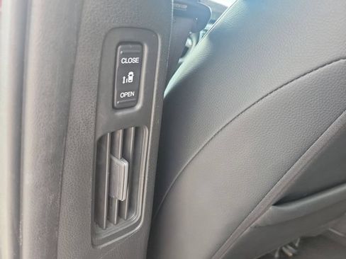Used 2024 Honda Odyssey EX-L image 11