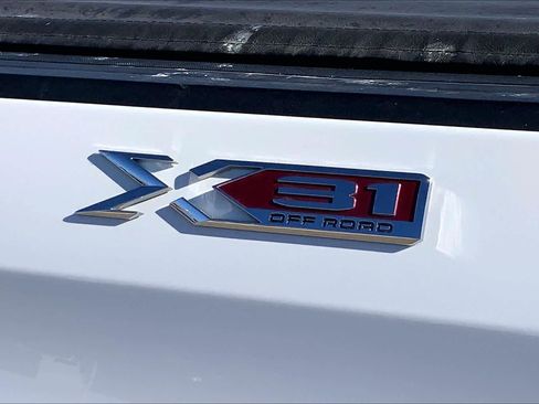 Used 2020 GMC Sierra 1500 Elevation w/ Elevation Value Package image 30