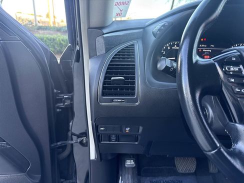 Used 2021 Nissan Armada SV w/ SV Appearance Package image 22