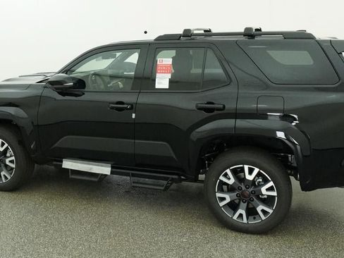 New 2026 Toyota 4Runner TRD Sport Premium AWD/4WD image 4