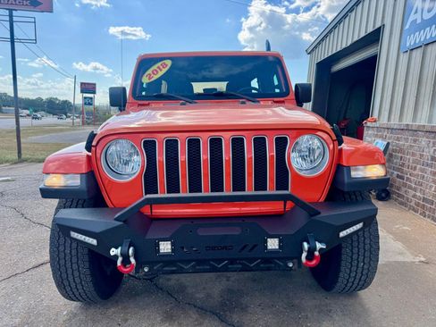Used 2018 Jeep Wrangler Unlimited Sahara AWD/4WD image 6