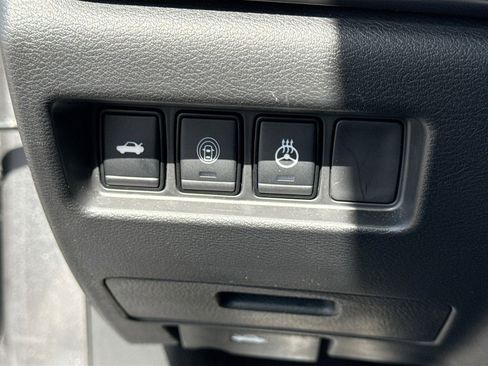 Used 2023 Nissan Maxima SR w/ Sport Mat Group image 34