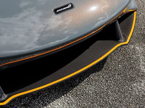 Used 2021 McLaren Elva RWD image 14