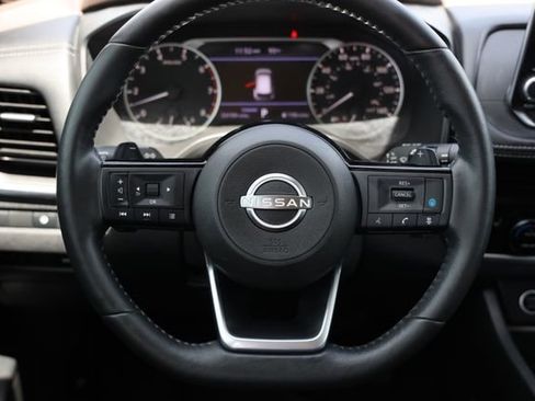 Used 2022 Nissan Rogue SV w/ SV Premium Package FWD image 27