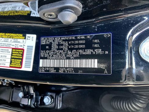 Used 2025 Toyota Highlander XSE image 38