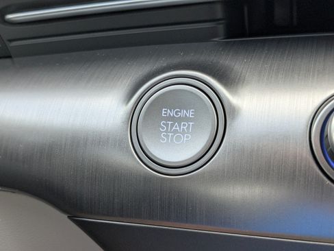 New 2026 Hyundai Elantra Hybrid FWD image 33