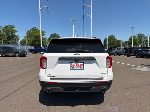Certified 2023 Ford Explorer XLT w/ Equipment Group 202A AWD/4WD image 8