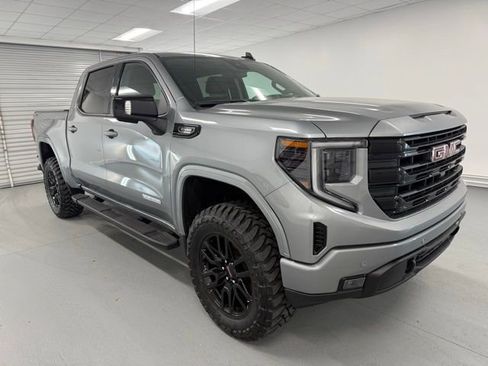 New 2026 GMC Sierra 1500 Elevation w/ Elevation Premium Package image 3