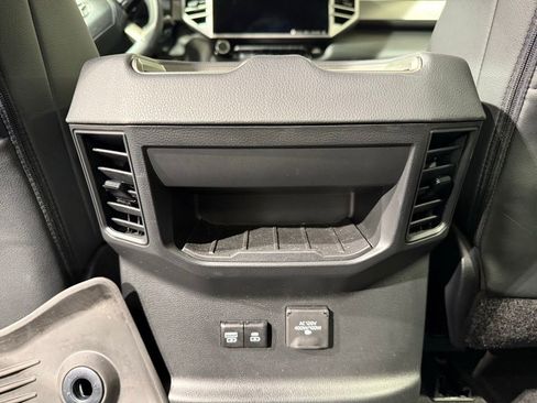 Used 2023 Toyota Tundra Limited image 19